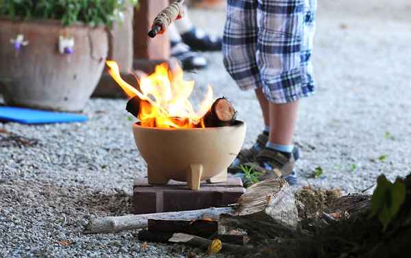 ZWERGENFEUER aus CeraFlam® Feuerkeramik inkl. Pfannenhaltern