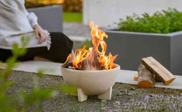 Feuerschale aus CeraFlam® mit Pfannenhaltern